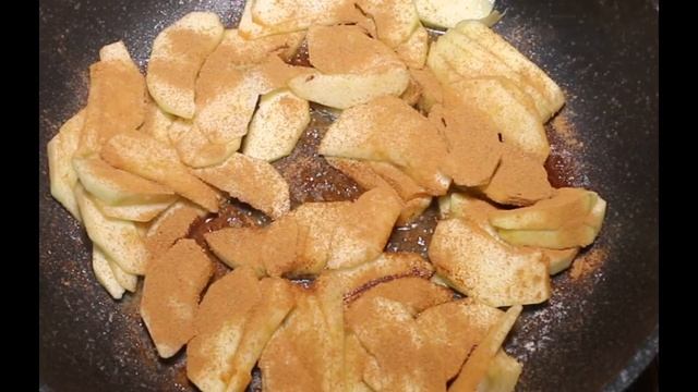Самый быстрый десерт-жареные яблоки с корицей смотреть онлайн