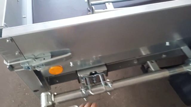 Усиленный домкрат для прицепа на поворотном хомуте. смотреть онлайн