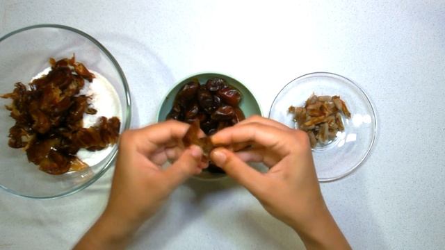 Конфеты своими руками, рецепт конфет, как сделать конфеты помадка с финиками, домашние конфеты