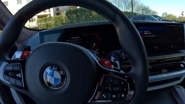 BMW XM: la prima M ibrida plug-in pronta al debutto