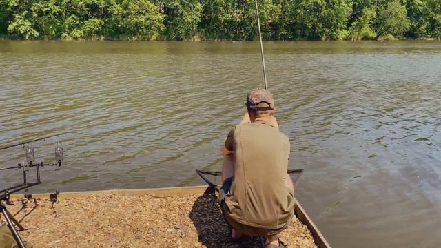 Взяли своїх трофеїв. Водойма «Карпич».2023 #спортивнаводоймакарпич#ловлякоропа#амур смотреть онлайн