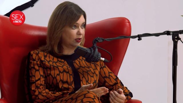 Як досягти оргазму? Що таке сквірт? Таємні точки чоловіків. Все це у новій програмі SEX і місто смотреть онлайн