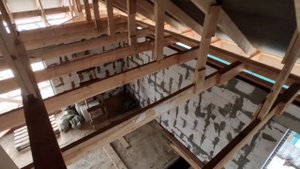 убираем несущую стену, и проверяем строительную систему...