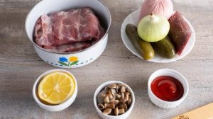 Солянка с маринованными грибами