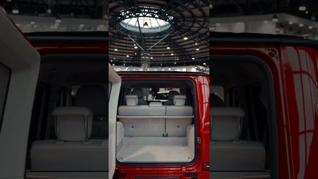 Красный квадрат-  Mercedes-Benz G- Класс