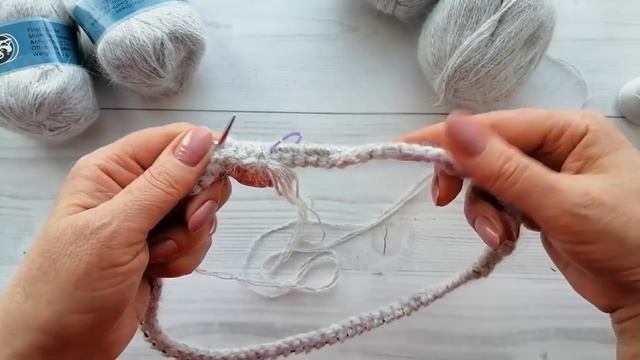 Шапка полой резинкой спицами