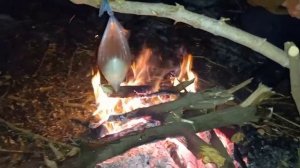 Как вскипятить воду на костре в целофановом пакете. Варим яйца в полиэтиленовом пакете
