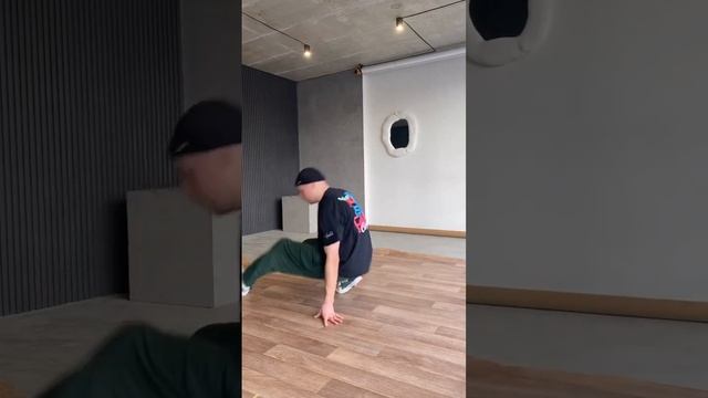 B-boy Intact: Footwork Online Course 03072023 смотреть онлайн
