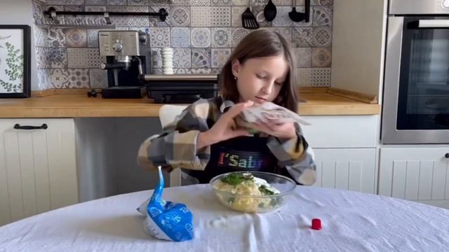 Рецепт чиз ролл! Как приготовить чиз ролл или домашнюю шаурму с сыром.  Готовят дети.