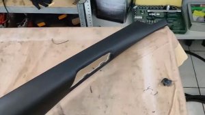 Ремонт и перетяжка дверной карты - верхняя часть!