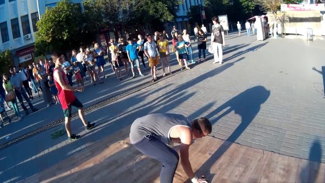 Выступление на проспекте Кирова! Школа брейк-данса в г. Саратове #JDISchool. смотреть онлайн