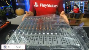 Unboxing Behringer Xenyx QX1832USB