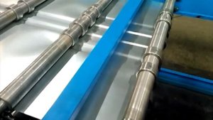 Станок для производства профнастила С8 в работе