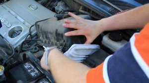 How to change the Engine Air Filter on a Lexus RX 330 (2006)