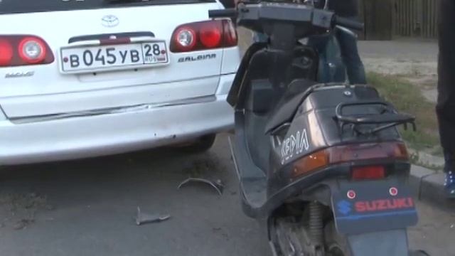 Подросток-мопедист, показывавший неприличный жест сотрудникам ГИБДД, попал в ...