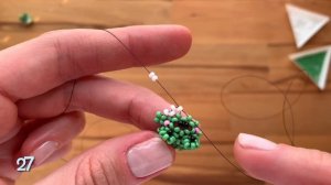 Круглая лягушка из бисера. Мини амигуруми в технике крестик.