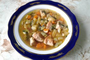 Суп с кабачком в мультиварке. Кулинарный рецепт.