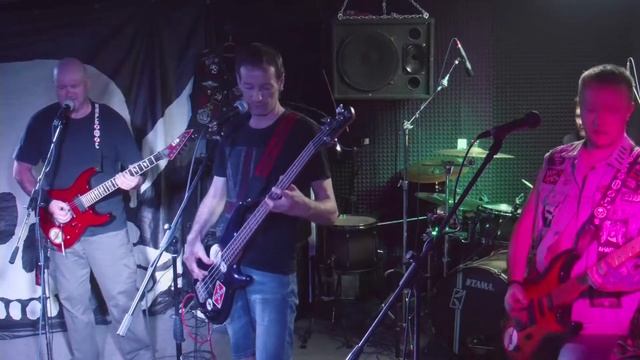 Хвост за хвост! (Живаго в студии Карбофос) смотреть онлайн