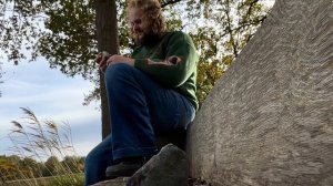 Making a simple stone tool on an autumn walk.