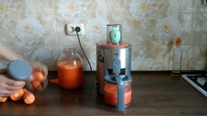 Соковыжималка BRAUN J700. Сколько получиться сока с 10 кг морковки?