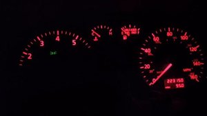 убираем service oil с приборки ауди а4 б5
