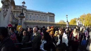 Смена караула возле Букингемского дворца. Лондон