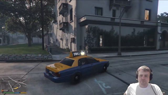 GTA 5 - Trading the stock market and waiting for prices to move смотреть онлайн