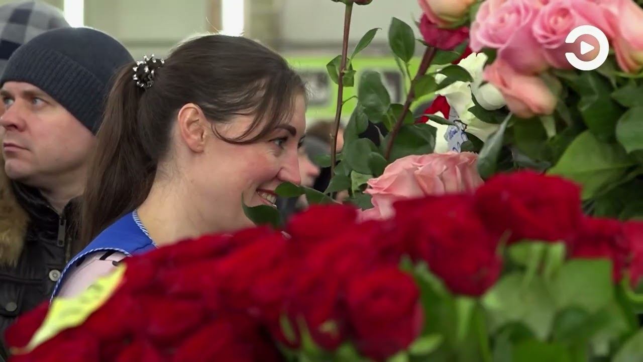 Журналисты «Экспресса» отправились сегодня на рынок за букетами для милых дам