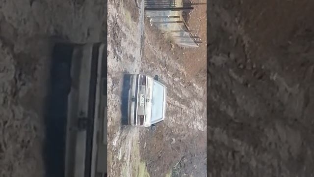 SUBARU LEGACY Y LOYALE 4X4 EN EL BARRO смотреть онлайн