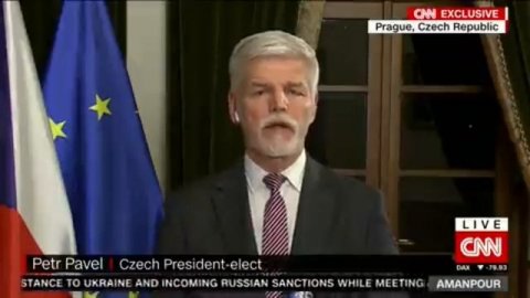 Новый президент Чехии: Запад пока не готов предоставлять авиацию Украине