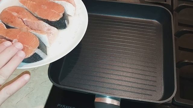 Як приготувати стейк з червоної риби / Стейк з сьомги смотреть онлайн