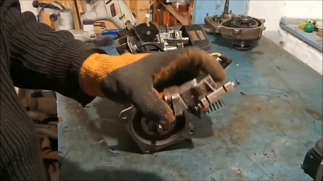 КАП-РЕМОНТ Разборка газонокосилки на двигателе с бензопилы Мотор Сич. Часть 1