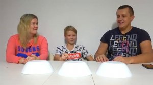 КОЛЯ vs ОКСАНА vs САША. УГАДАЙ ЕДУ ПО ЦВЕТУ. Нерф Брос Шоу