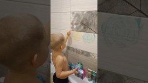 цветная краска которой можно мыться и купаться в ванной. Чем развлечь ребёнка в ванной