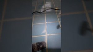 Удаление старой затирки на цементной основе с последующим нанесением затирки на эпоксидной смоле.