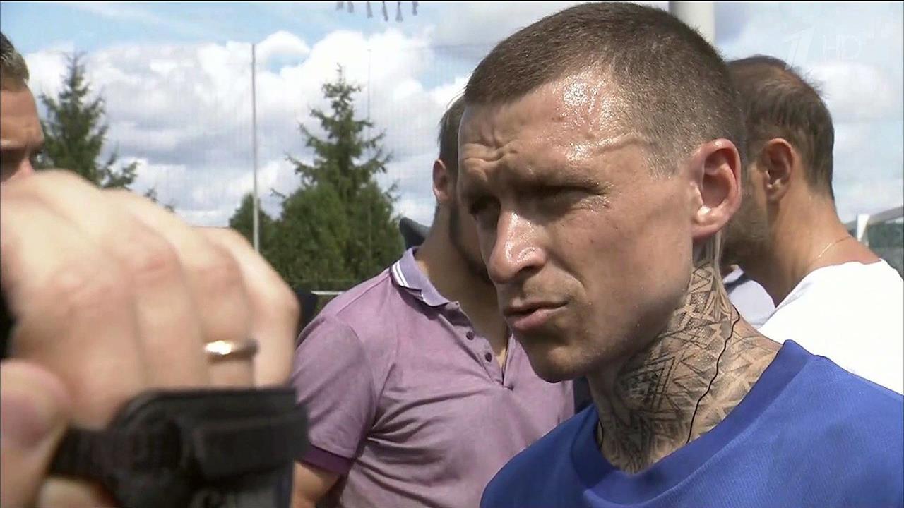 Футболисты Павел Мамаев и Александр Кокорин вышли из колонии в Белгородской области