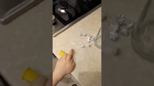 ДЕЛАЕМ ЛЕТАЮЩИЙ ШАРИК БЕЗ ГЕЛИЯ смотреть онлайн