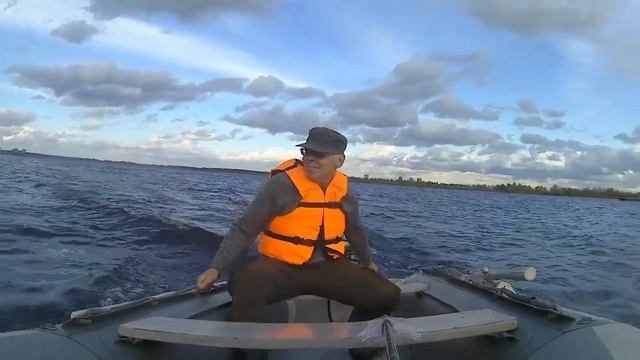 "Ветерок 8" после ремонта на ПВХ лодке. смотреть онлайн