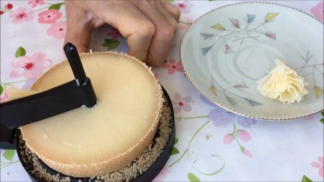 Швейцарский сыр?Розы из сыра.Цветы из сыра.  Приспособление для нарезания сыра ?
