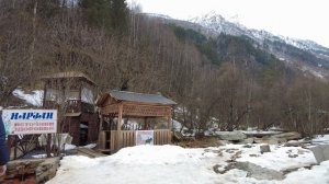 На поляне Нарзанов в Кабардино-Балкарии