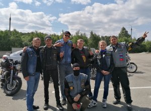 Один день из жизни мотоклуба