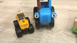 сиреноголовые и настоящий динозавр.mp4