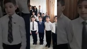 "Мороженое" сл.л.Рубальской.  муз. Т.Ефимова исполняет младший хор "Искорки"
