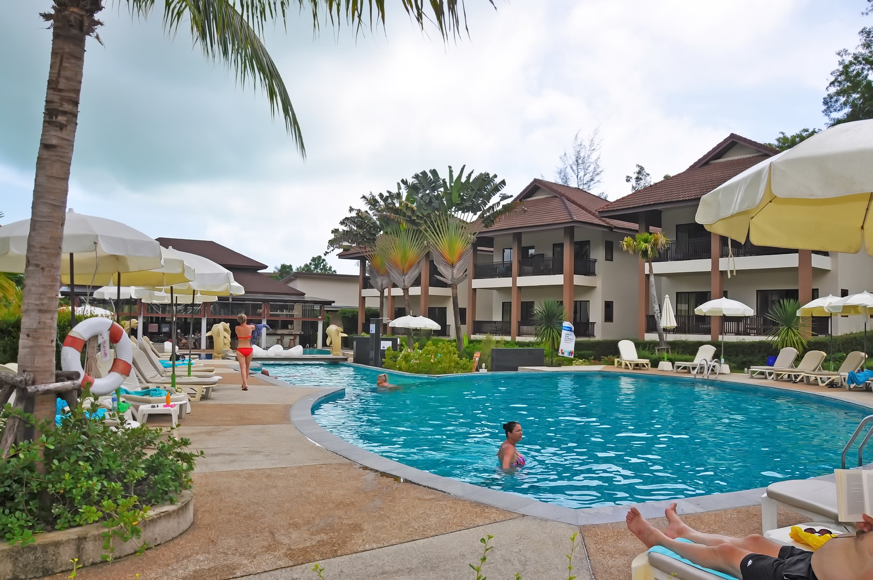 The Leaf Oceanside смотреть онлайн