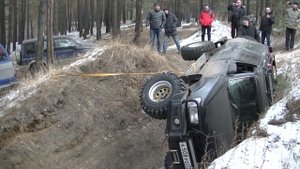 Уложили Сурфа на бок... (Toyota Surf overturned).