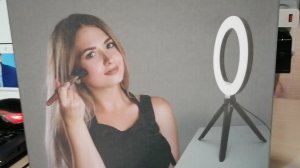 Кольцевая лампа со штативом из Fix Price за 299 рублей. Купила, показываю как работает