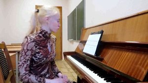 У КОТА-ВОРКОТА. Разучиваем песню с учителем. Сольфеджио для начинающих: мажор и минор.