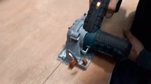 Akumulatorowa pilarka ręczna Parkside z baterią 4aH - test, parkside 12v circular saw