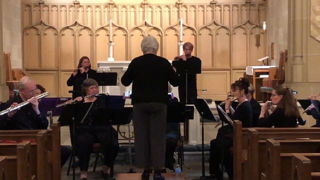 Pat a Pan - piccolo solos with flute choir смотреть онлайн