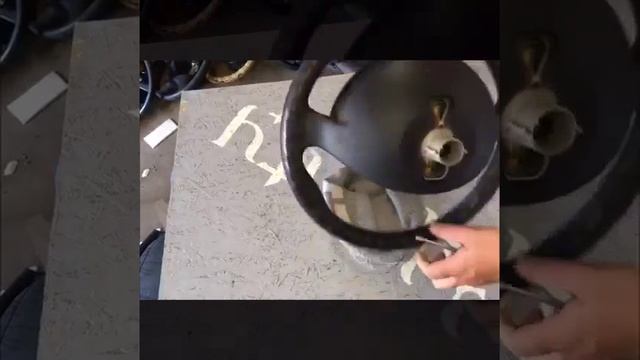 como desmontar el volante de una Renault Clio 2012 +    VOLANTY.CZ
